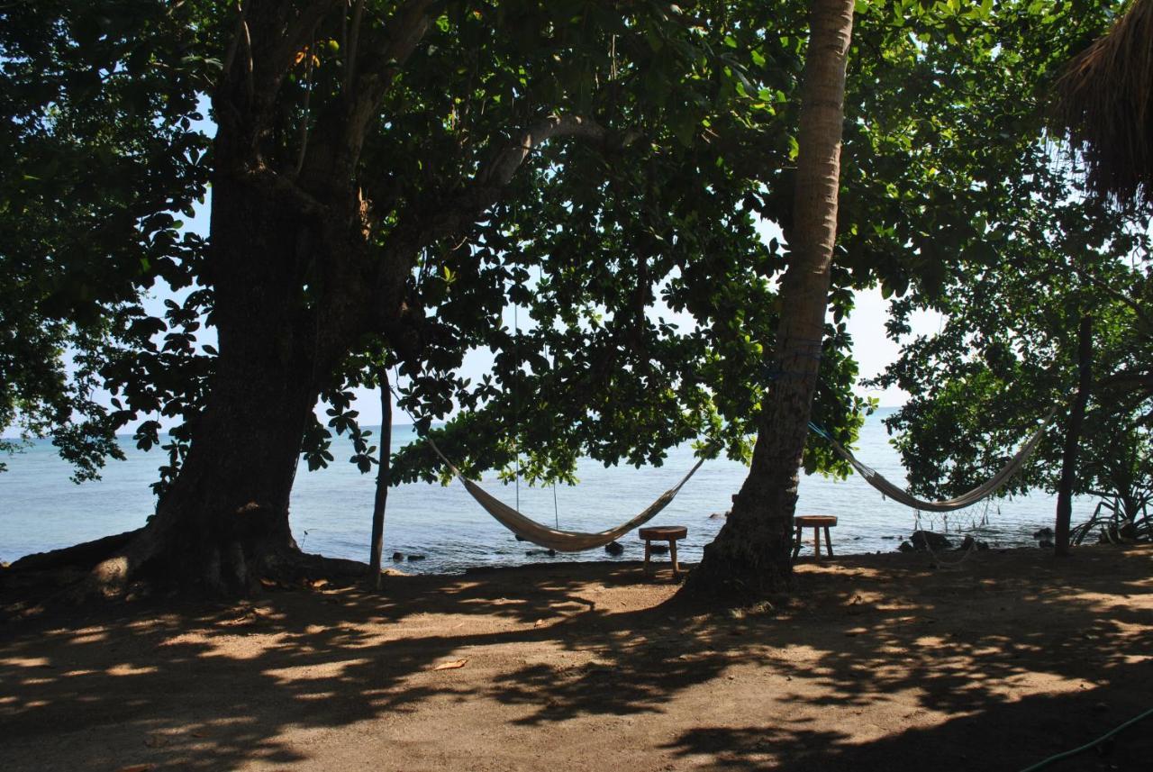 Hotel Alam Kita Karimunjawa Esterno foto
